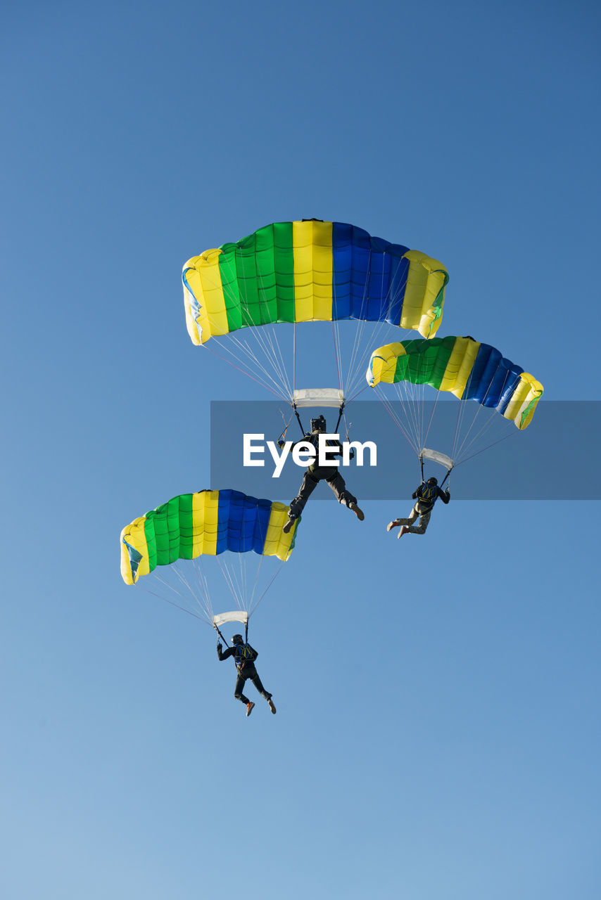 Skydivers in mid-air