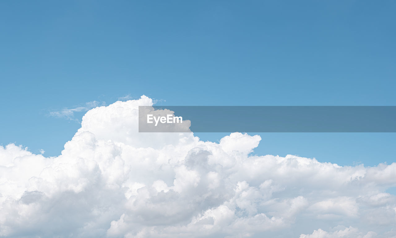 LOW ANGLE VIEW OF CLOUDY SKY