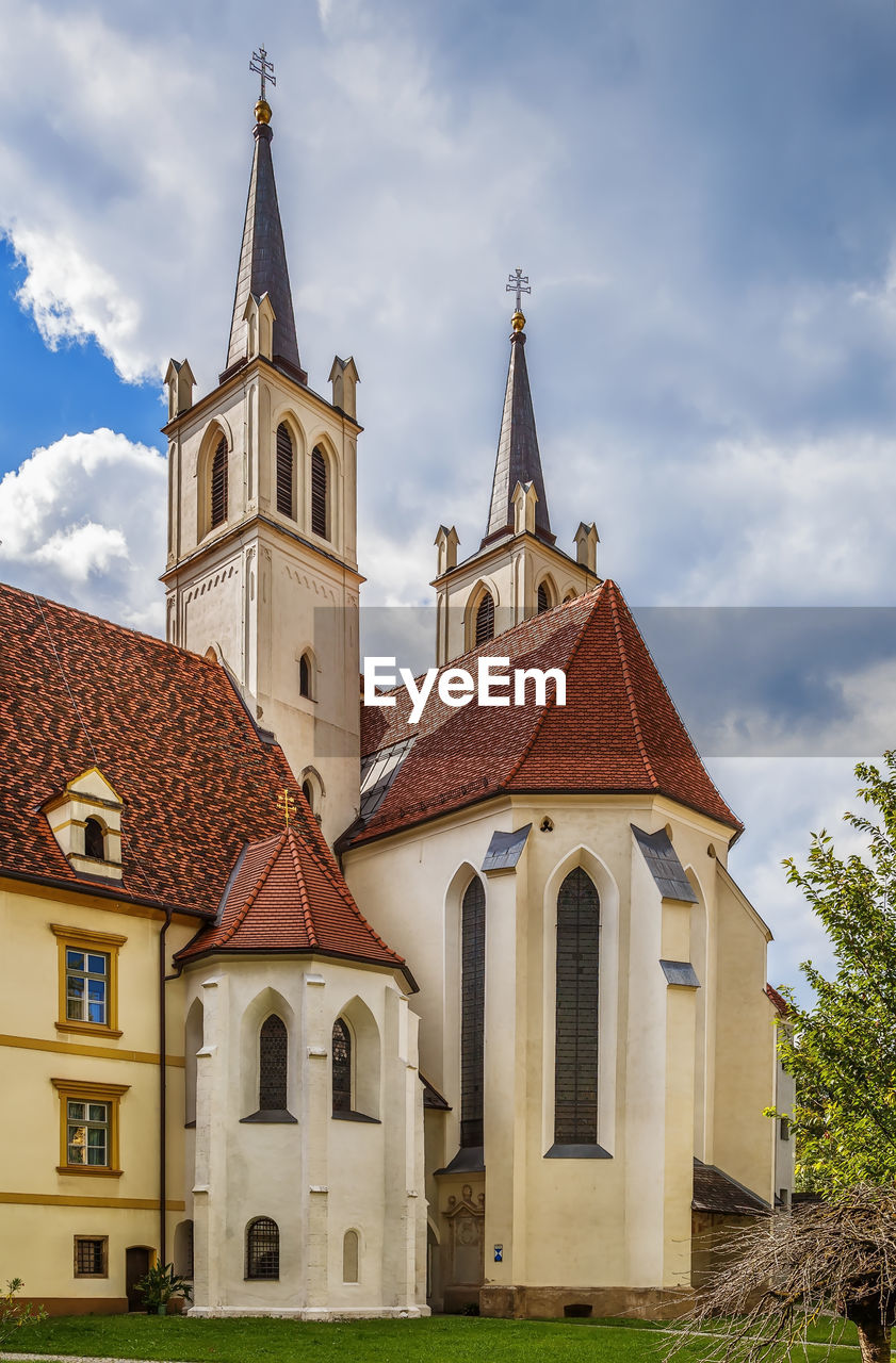 LOW ANGLE VIEW OF CHURCH AGAINST SKY