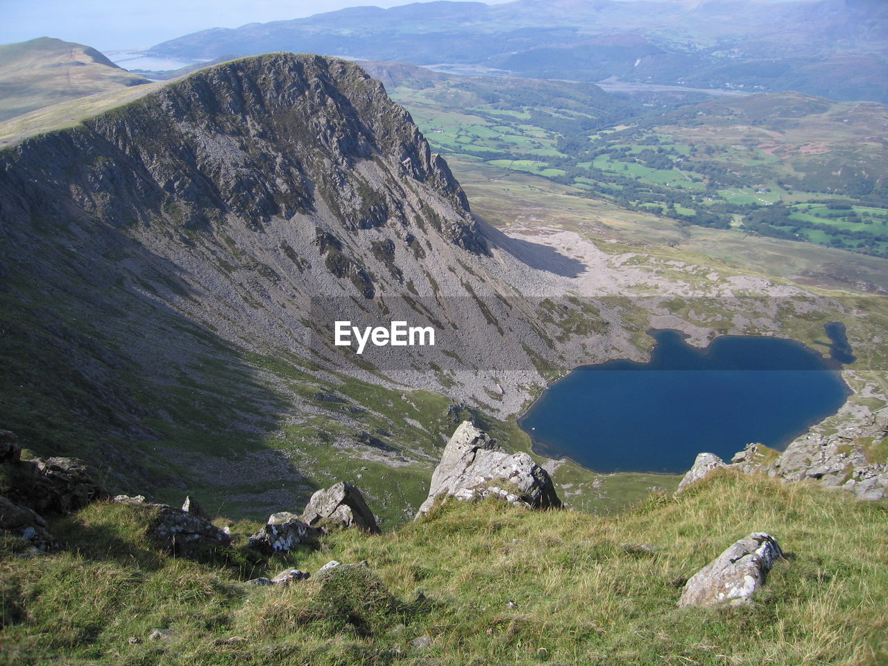 SCENIC VIEW OF MOUNTAINS