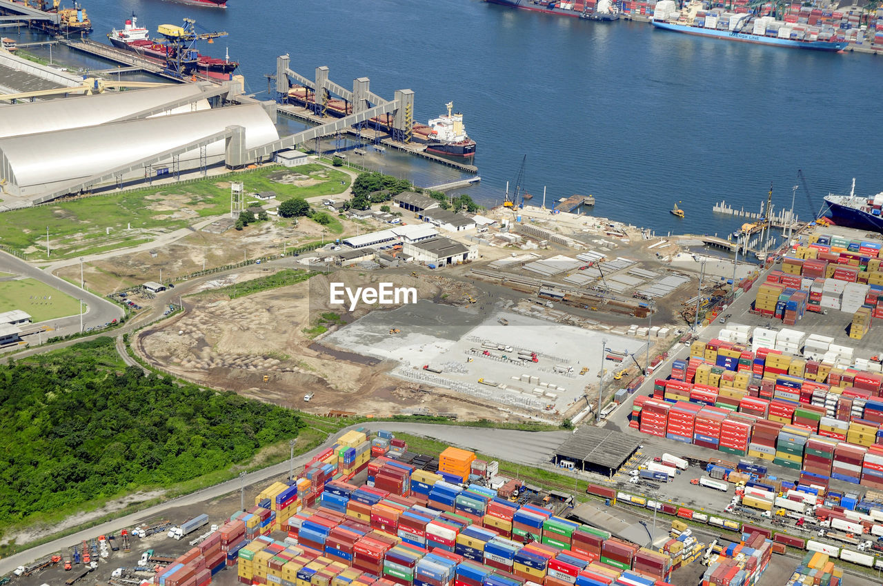 HIGH ANGLE VIEW OF HARBOR BY RIVER