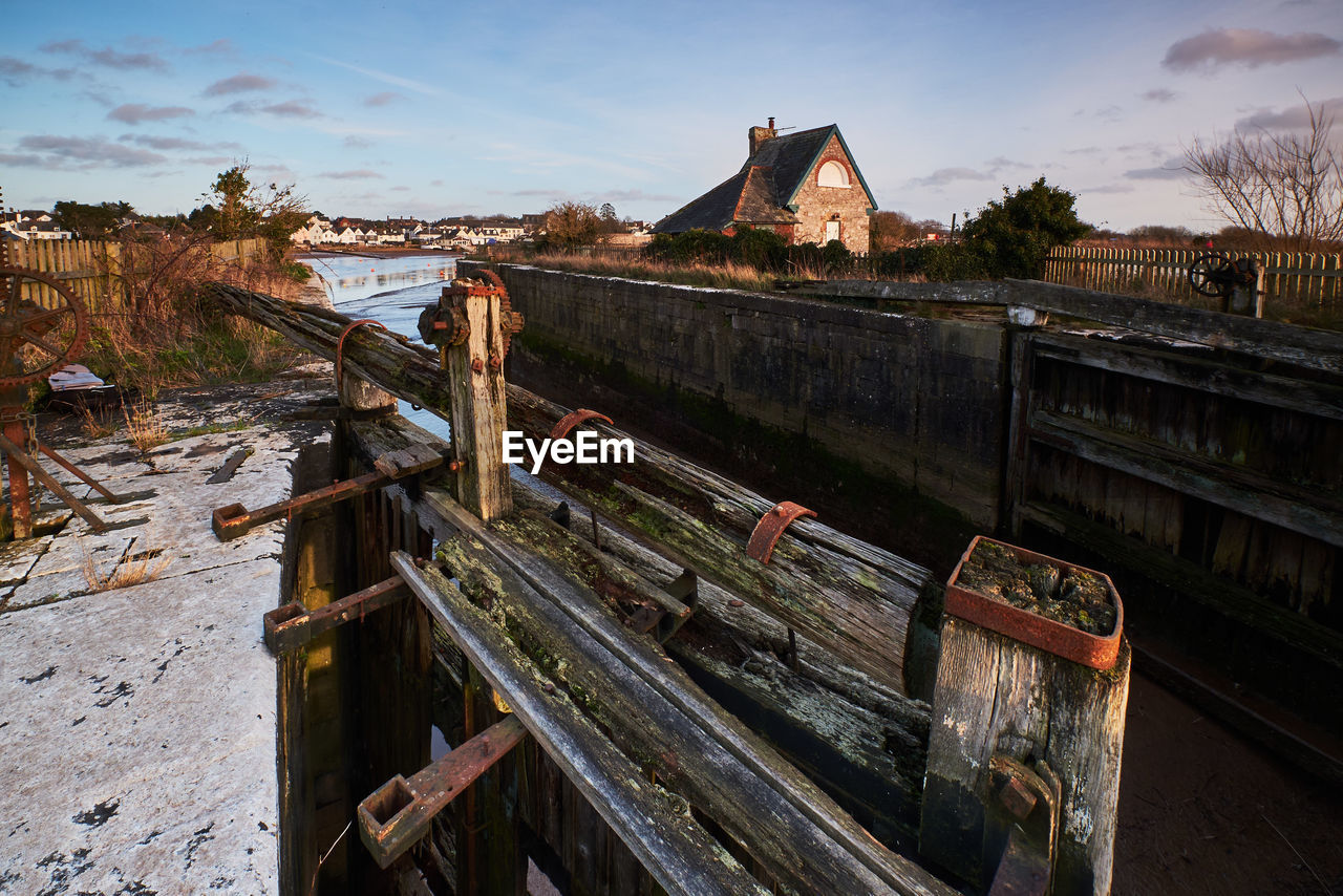 Canal lock keepers cottage