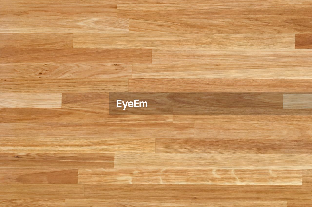 SURFACE LEVEL OF WOODEN FLOORING