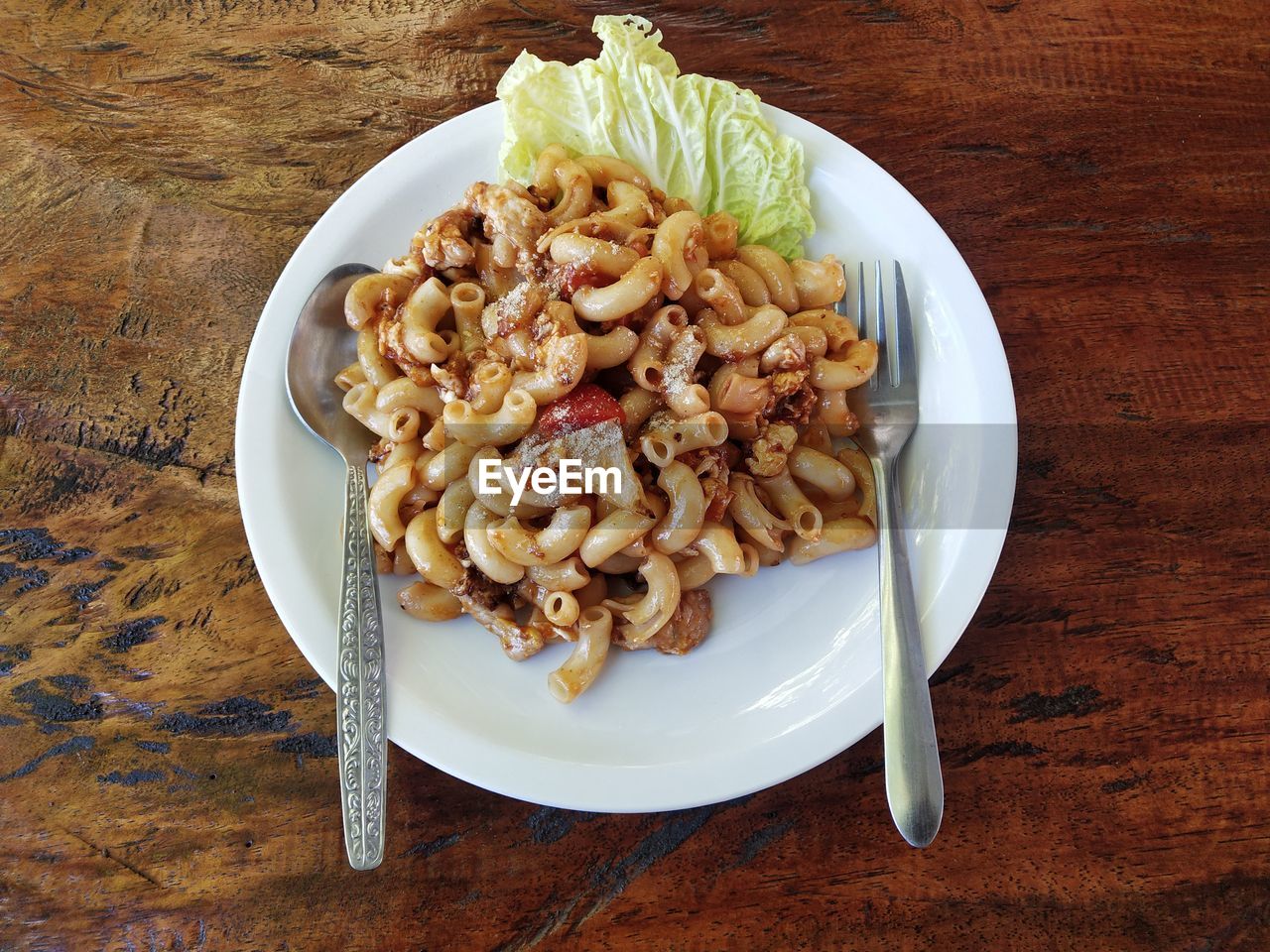 HIGH ANGLE VIEW OF FOOD SERVED IN PLATE