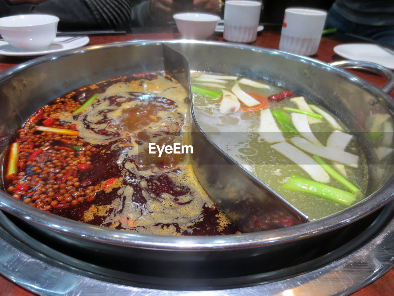 CLOSE-UP OF DRINK ON TABLE