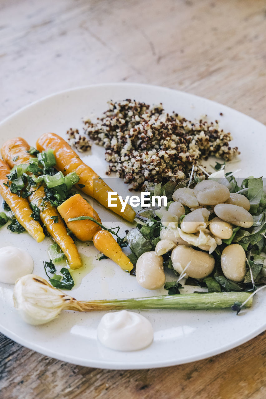 Healthy vegetables salad on plate