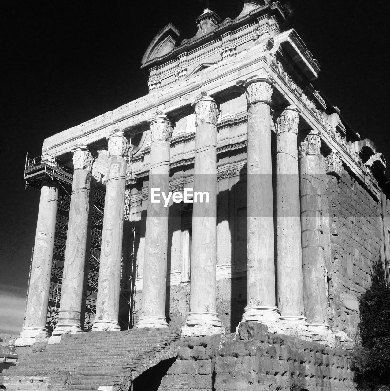 Temple of antoninus and faustina
