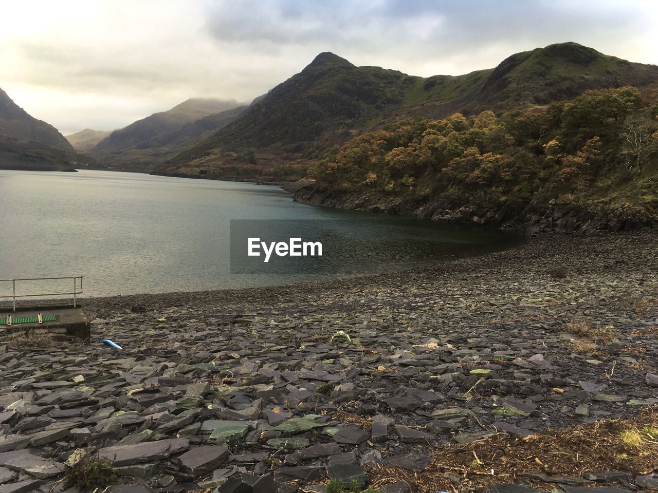 SCENIC VIEW OF RIVER AGAINST SKY