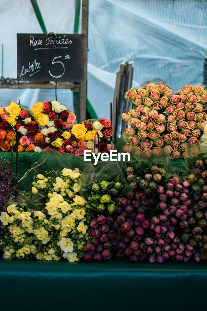 VARIETY OF FRUITS FOR SALE IN MARKET