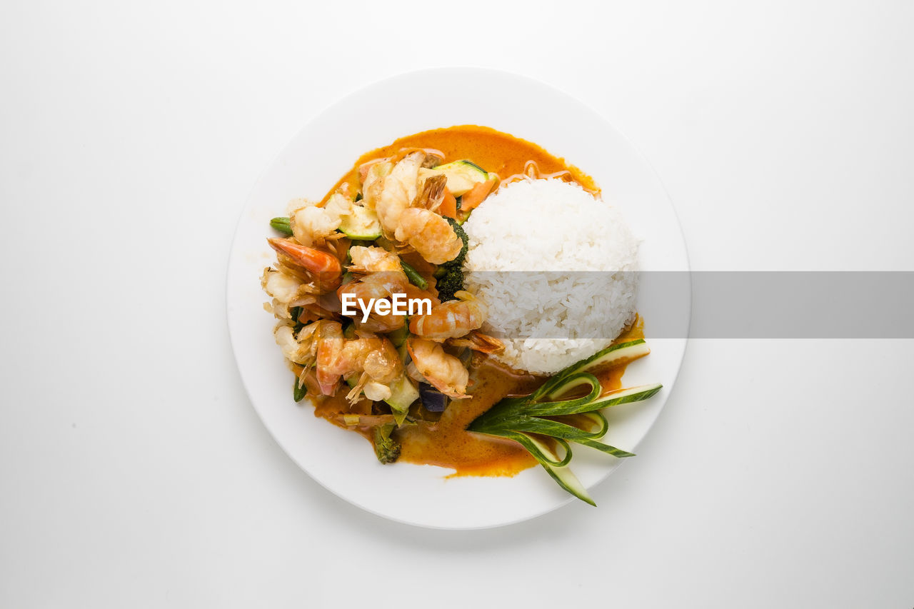 HIGH ANGLE VIEW OF MEAL SERVED ON PLATE