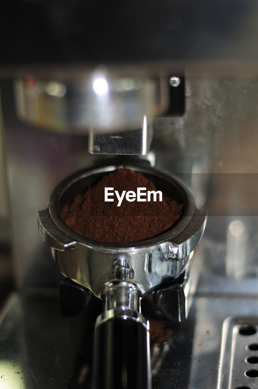 CLOSE-UP OF COFFEE IN KITCHEN