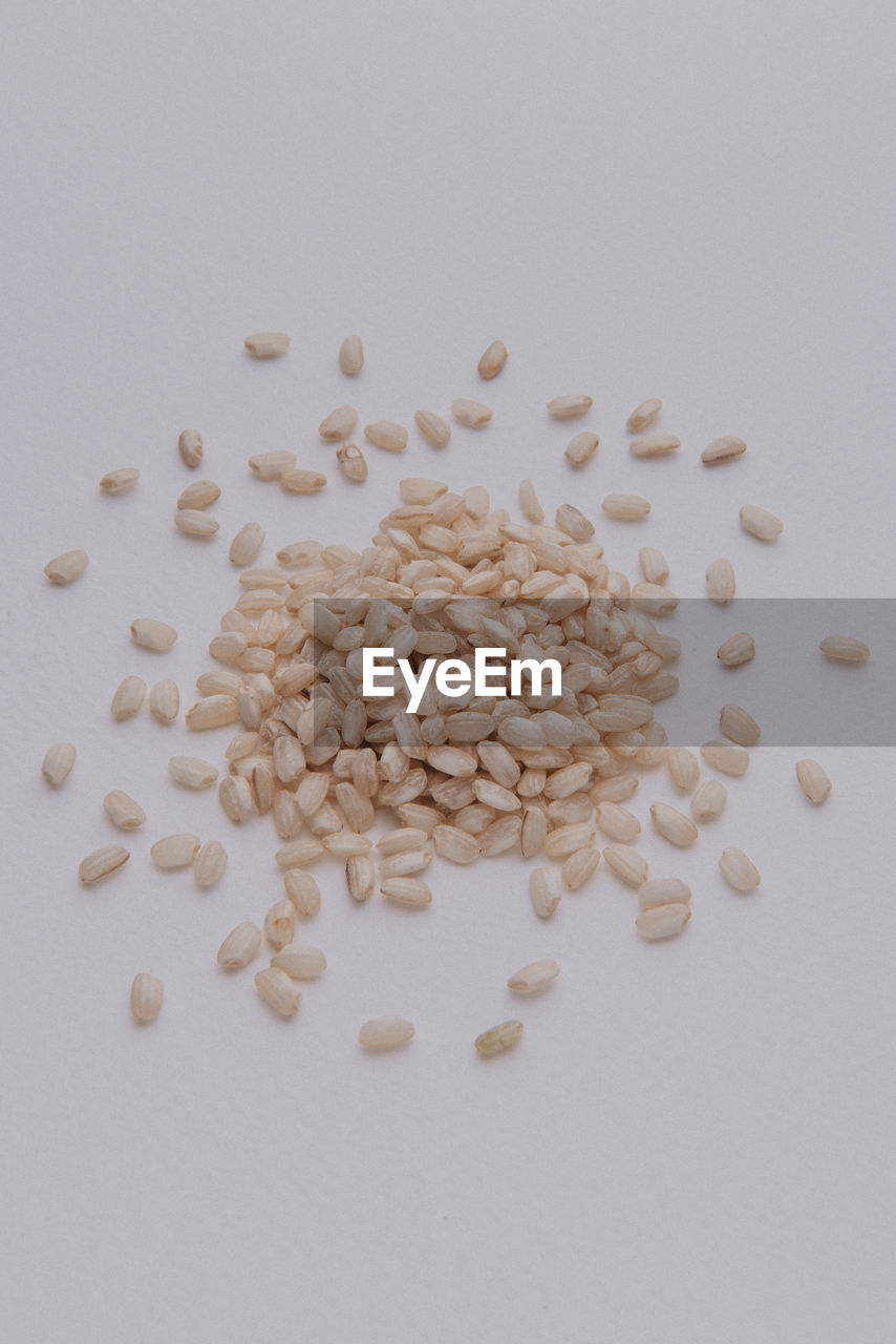 HIGH ANGLE VIEW OF BREAD IN CONTAINER