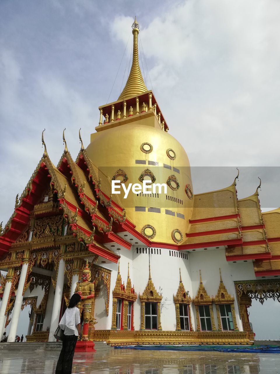 VIEW OF PAGODA AGAINST SKY