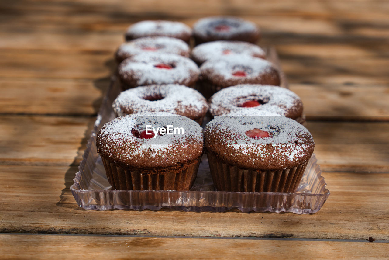 FULL FRAME SHOT OF CHOCOLATE CAKE