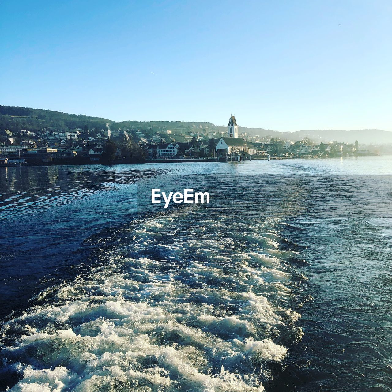 SEA AGAINST BUILDINGS IN CITY