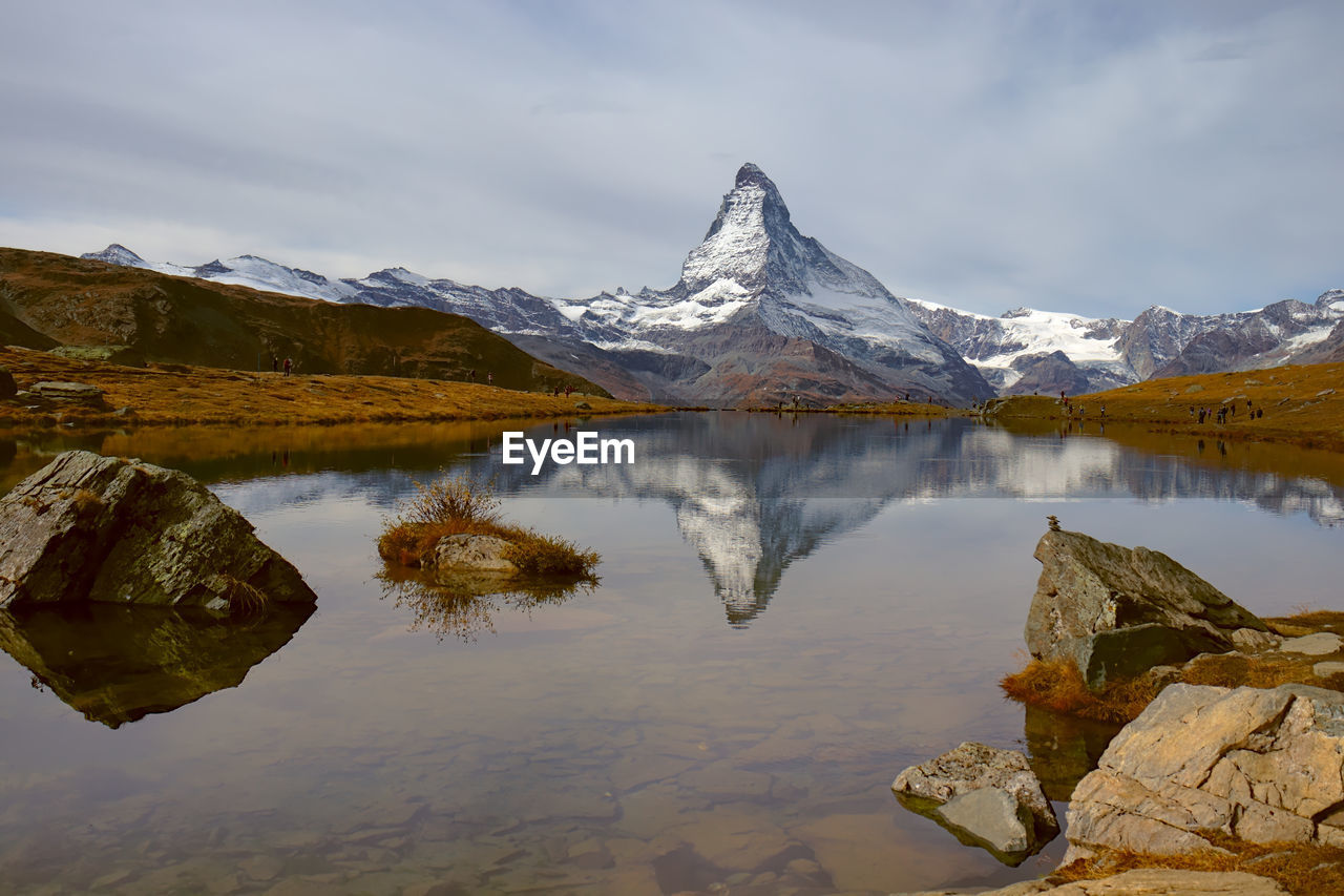 Matterhorn in autumn morning with reflection in stellisee, zermatt, switzerland