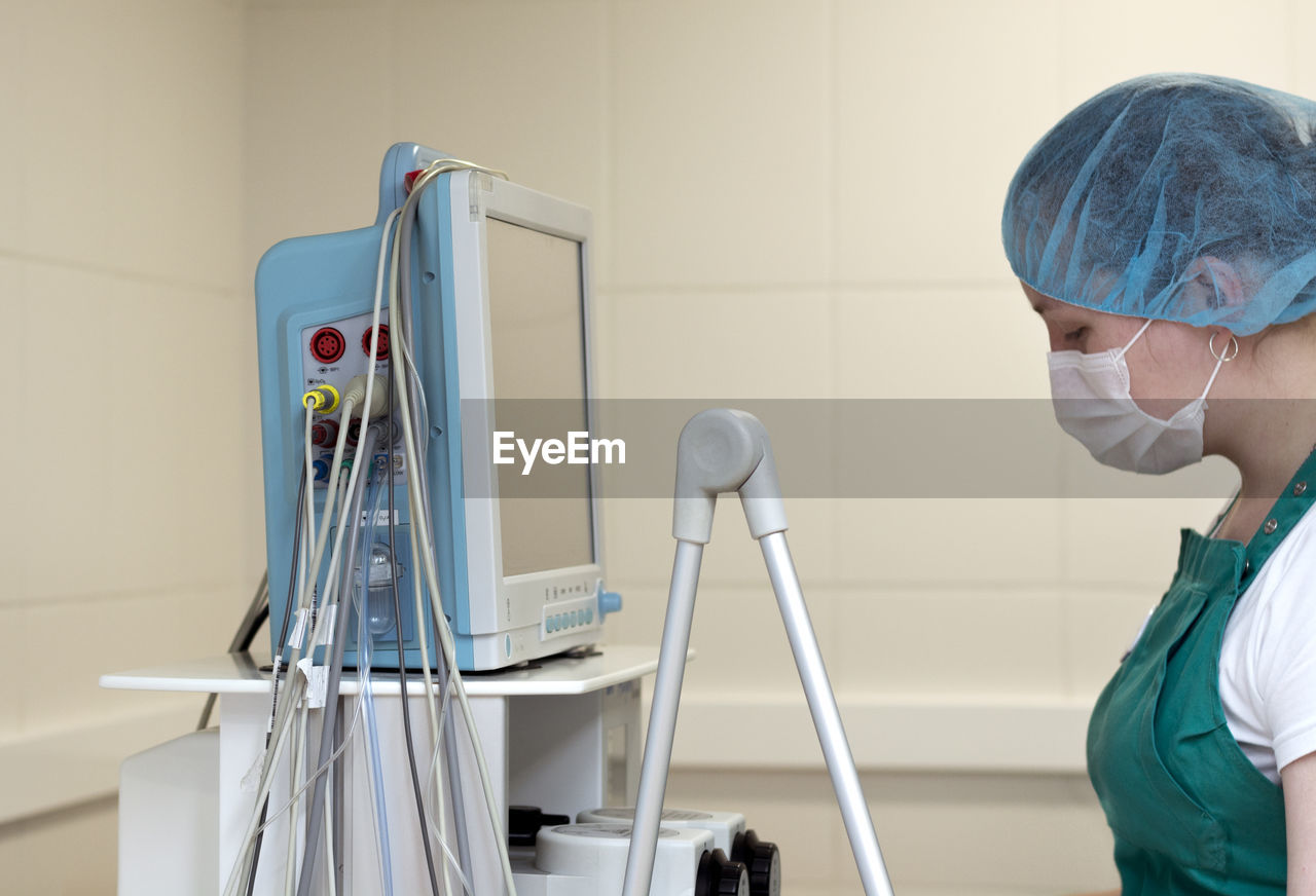 Nurse working in the hospital