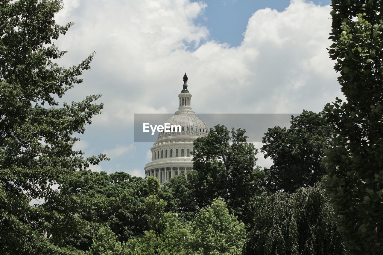 View of united states capitol