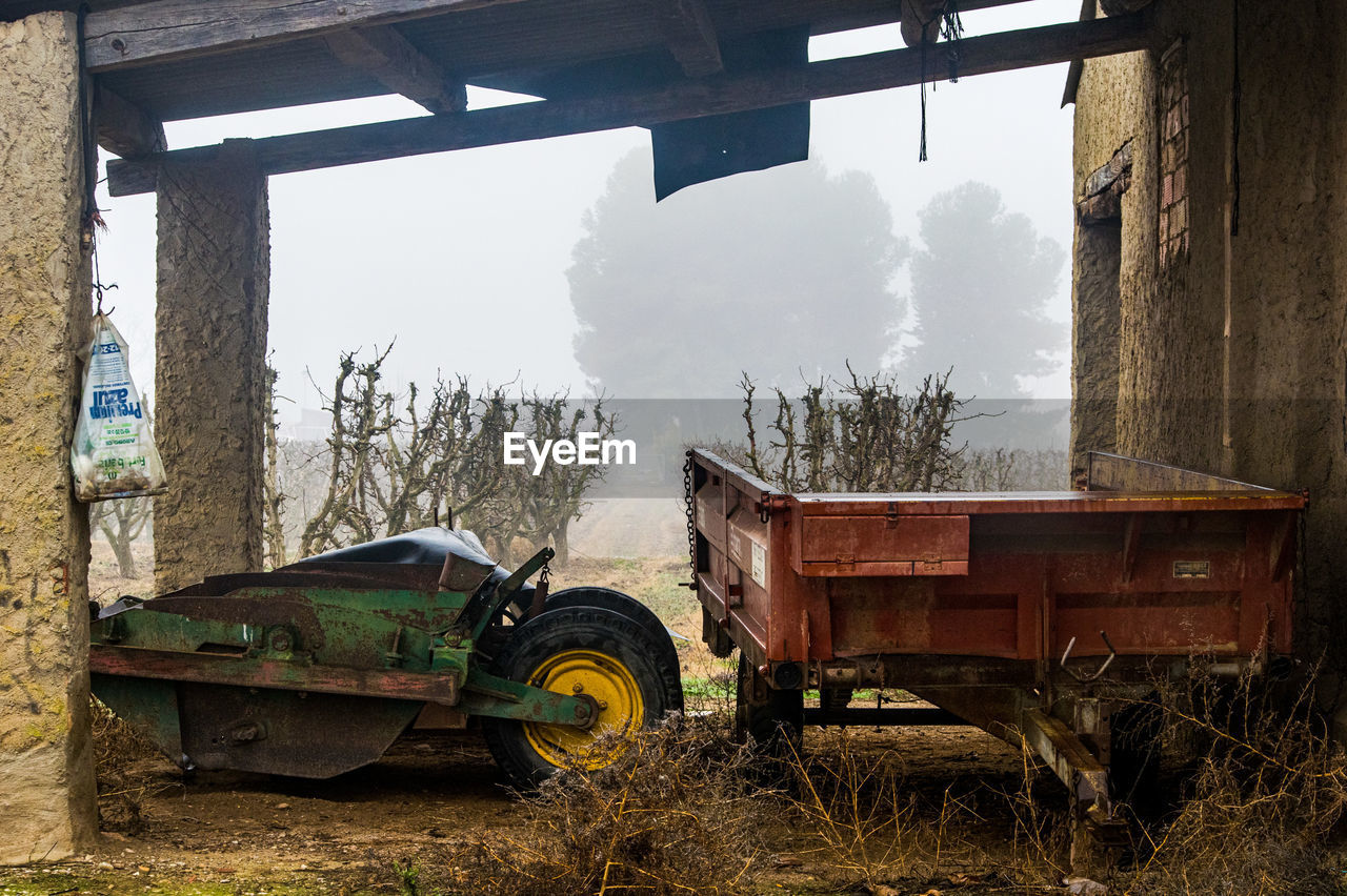 Scenic view of agricultural field against sky, albatarrec. 