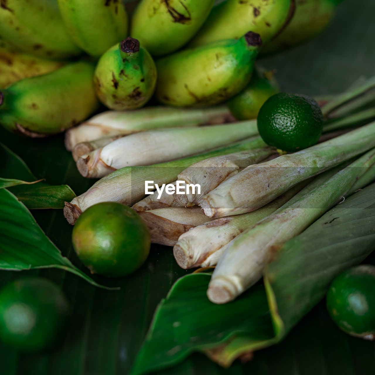 Asian food ingredients such as lemongrass, calamansi, tumeric leaves, and bananas.