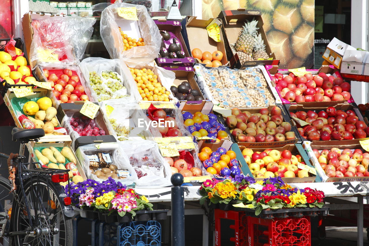 VARIOUS FRUITS FOR SALE AT STORE