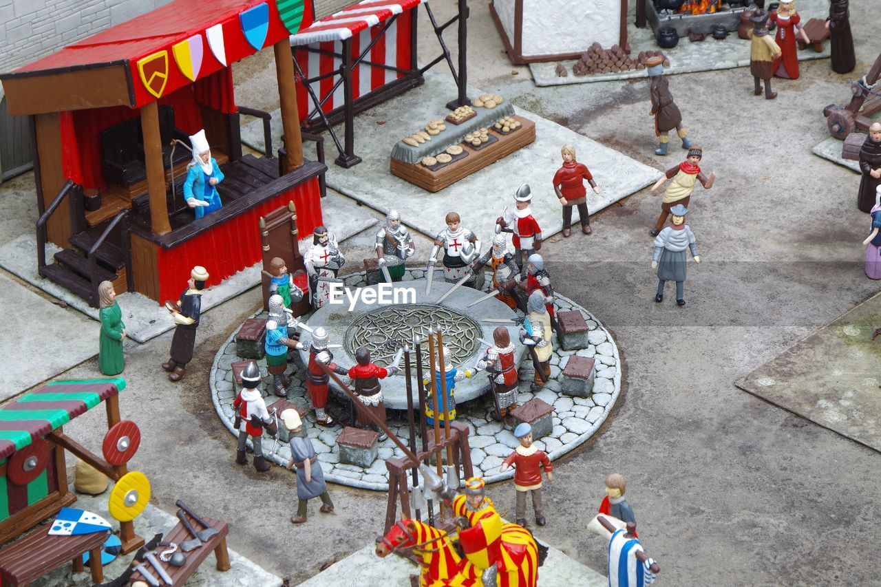 HIGH ANGLE VIEW OF MARKET STALL IN CITY