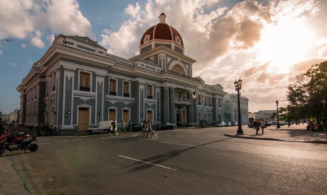 FACADE OF CITY