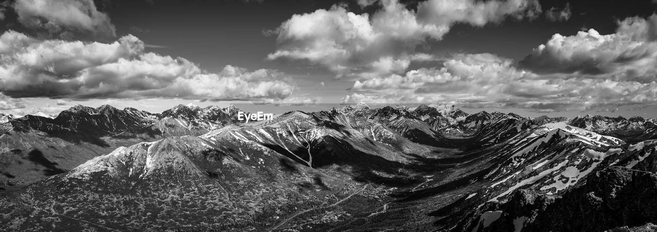 PANORAMIC VIEW OF SNOWCAPPED MOUNTAINS