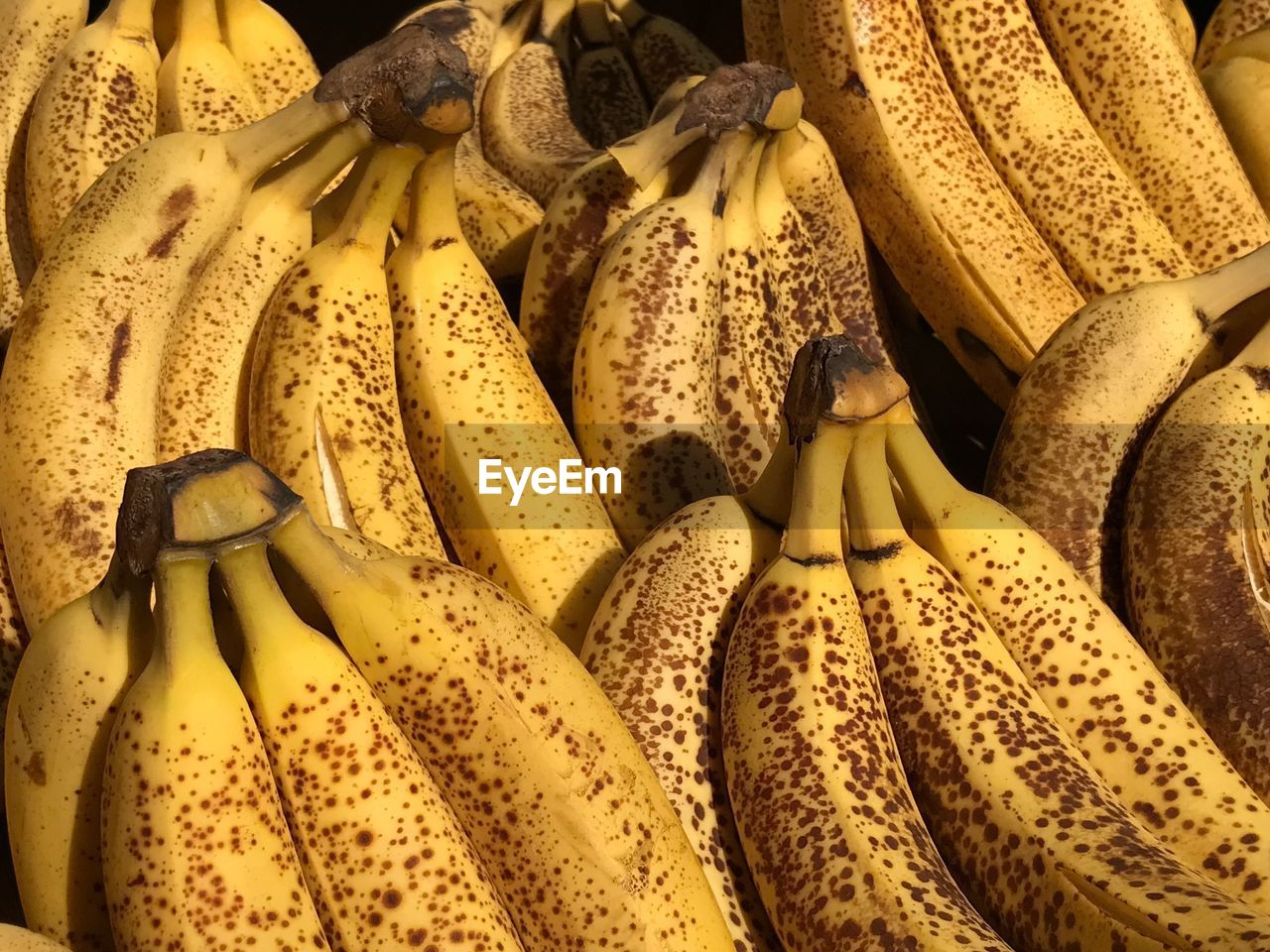Full frame shot of yellow bananas