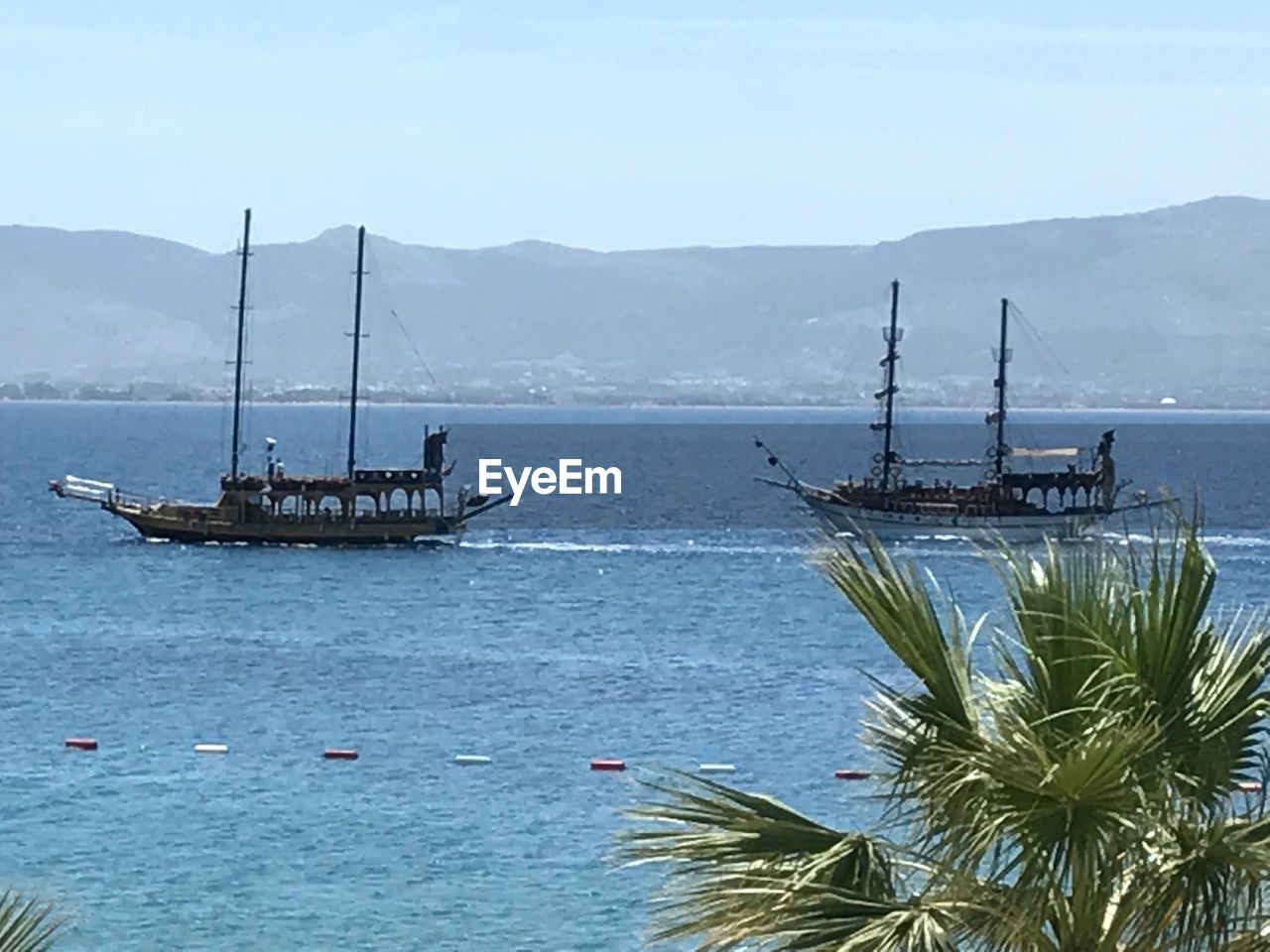 VIEW OF SEA AGAINST SKY