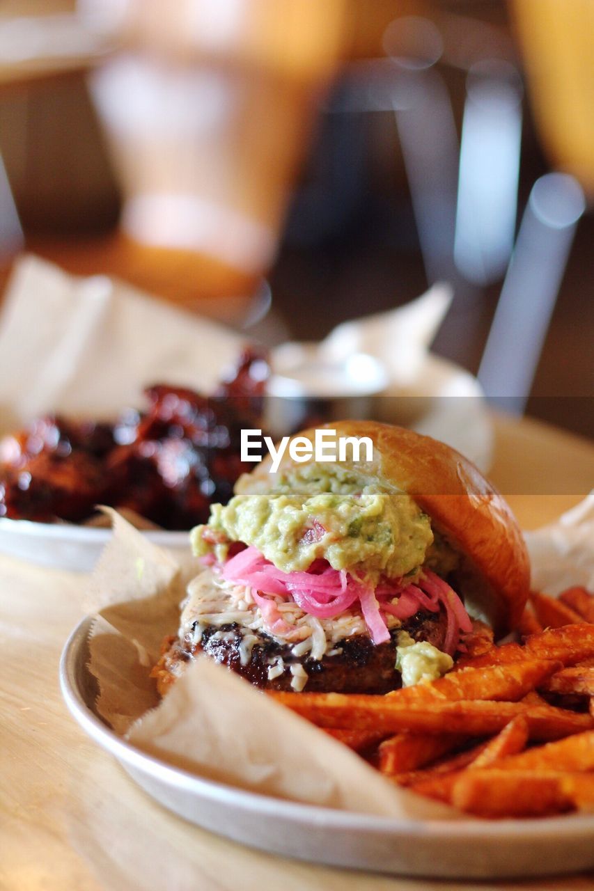 CLOSE-UP OF FOOD SERVED IN PLATE