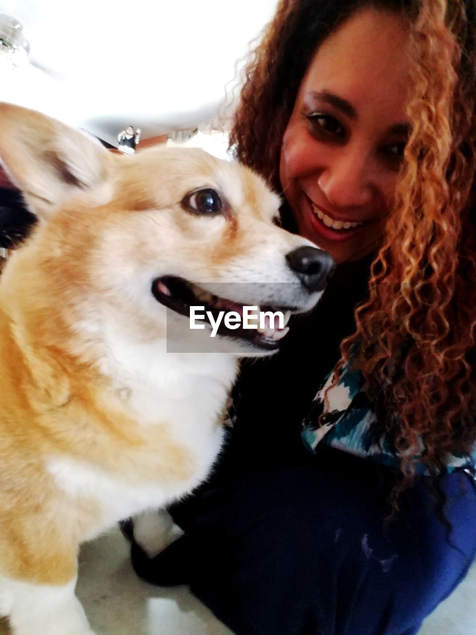 PORTRAIT OF WOMAN WITH DOG