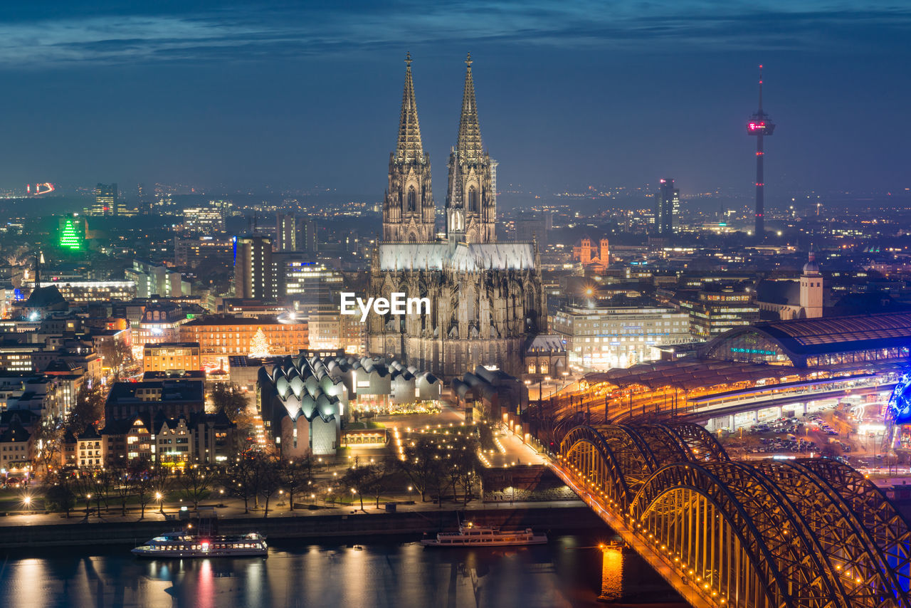 Cologne cathedral and hohenzollern bridge in cologne, germany