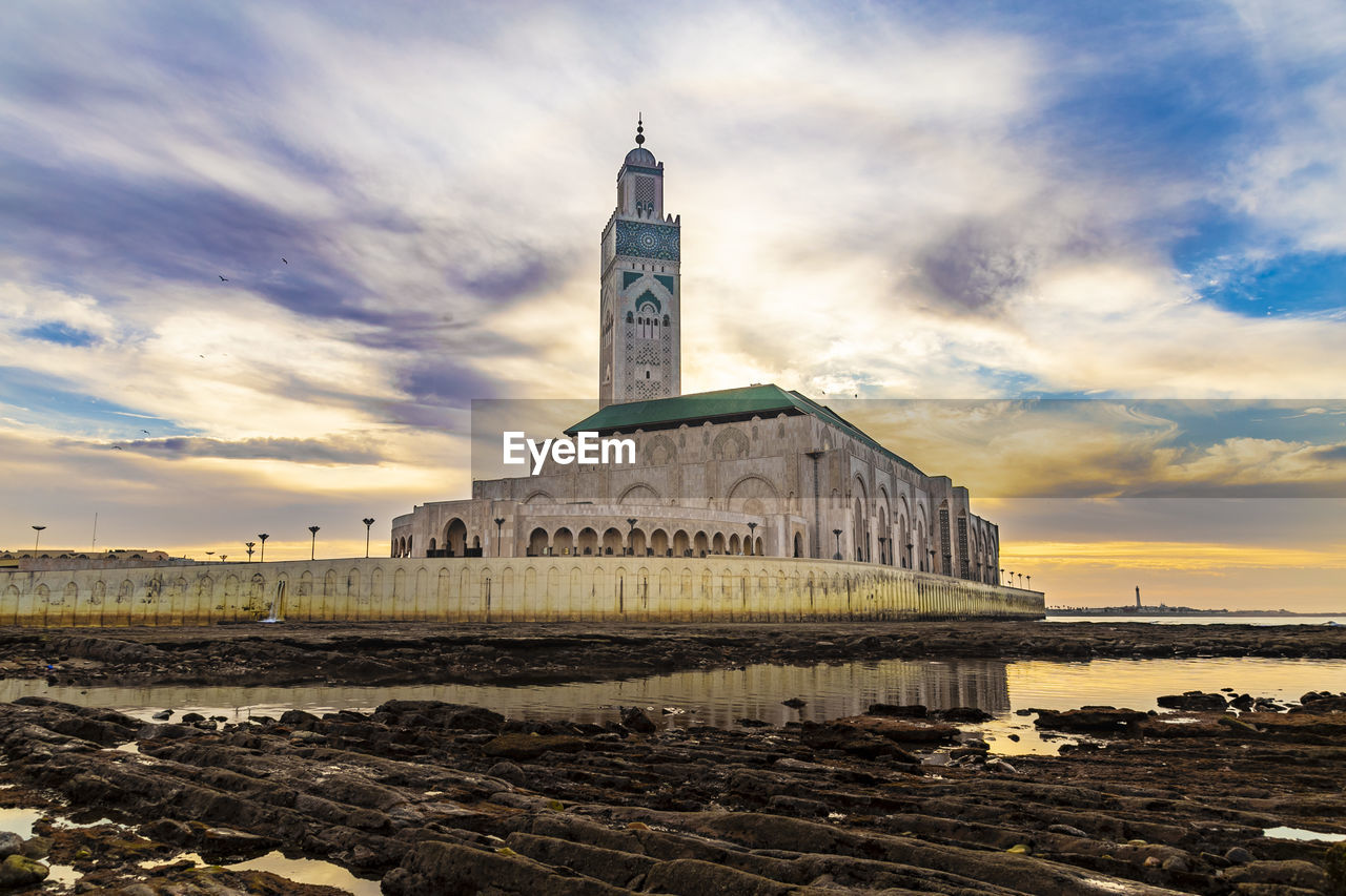 View of hassan ii mosque at sunset - the hassan ii mosque or grande mosquée hassan ii 