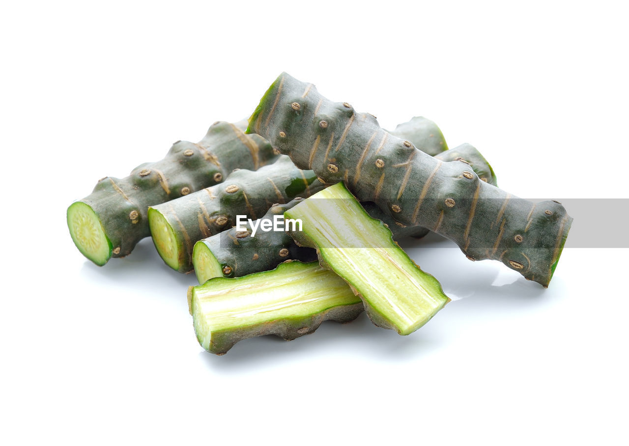 HIGH ANGLE VIEW OF VEGETABLES ON WHITE