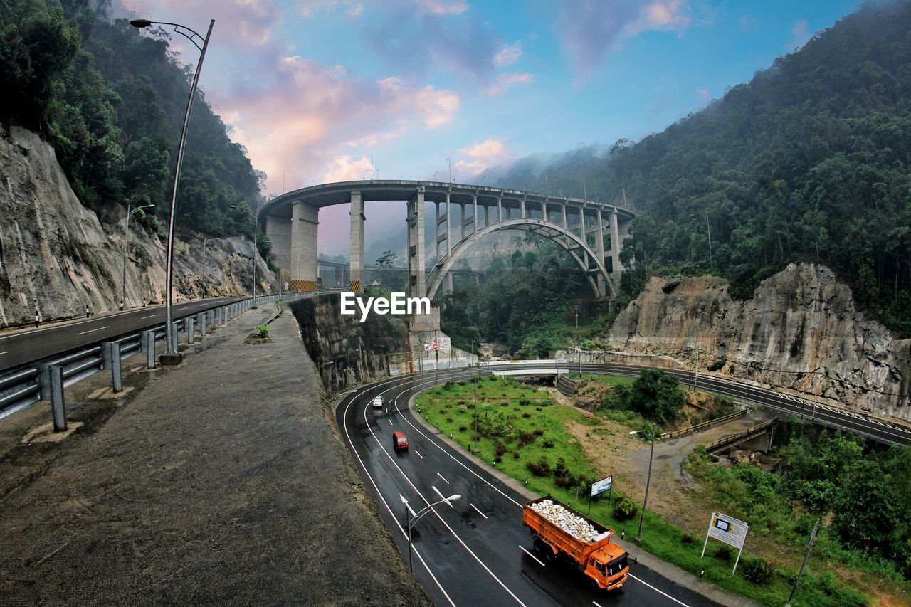 PANORAMIC VIEW OF BRIDGE AGAINST SKY
