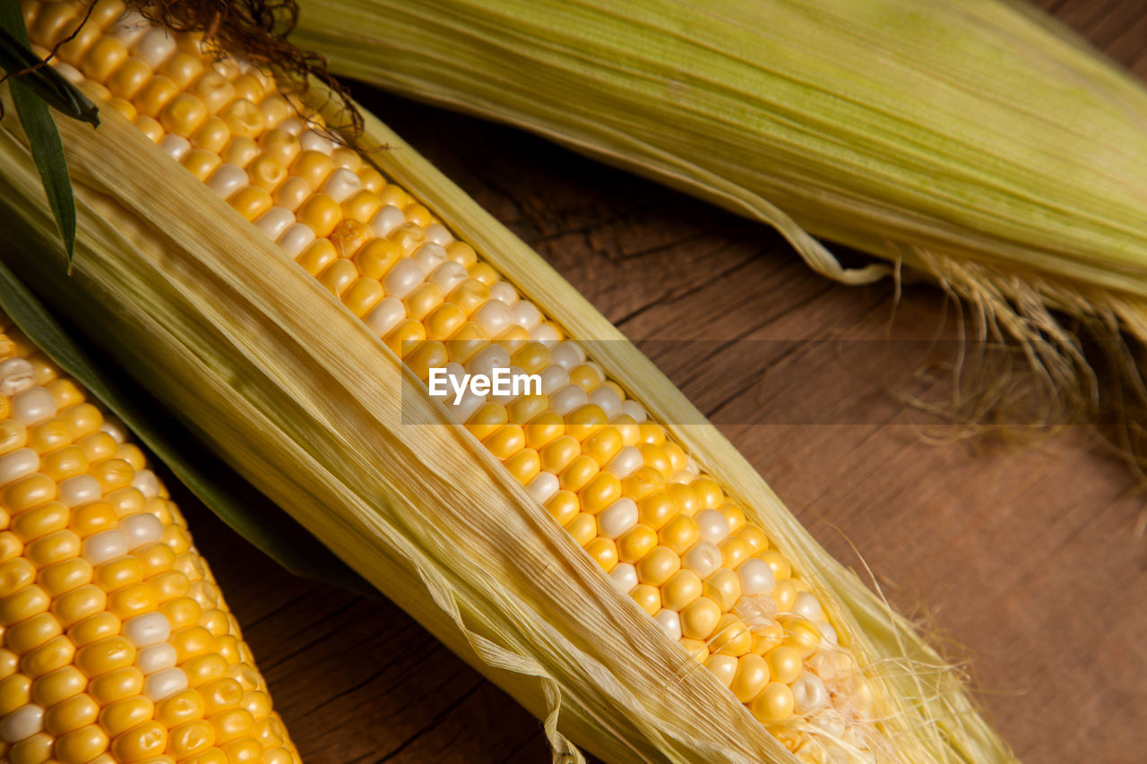 close-up of corns