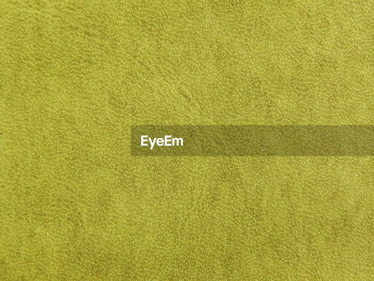 FULL FRAME OF YELLOW WALL