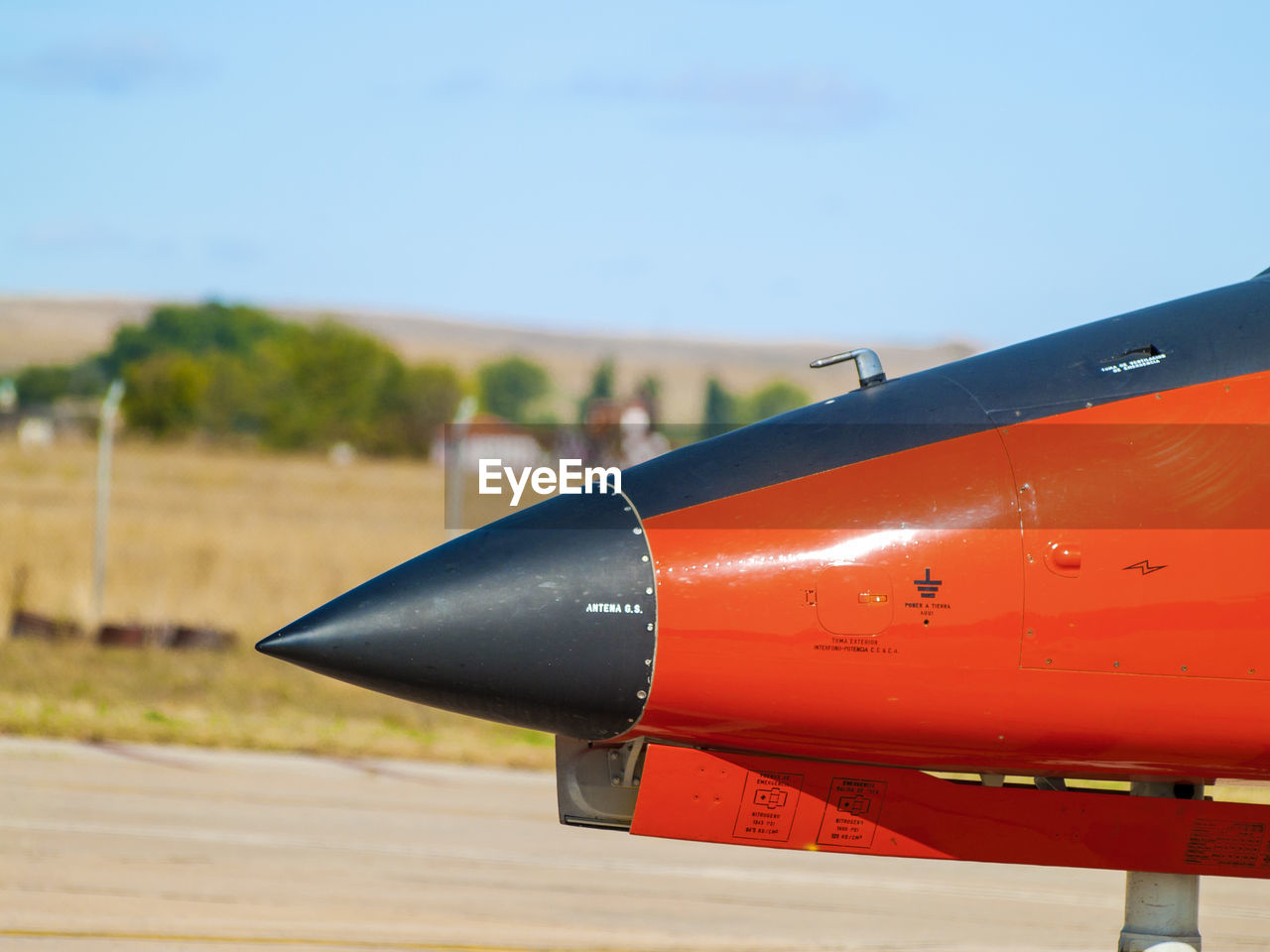 CLOSE-UP OF AIRPLANE WING