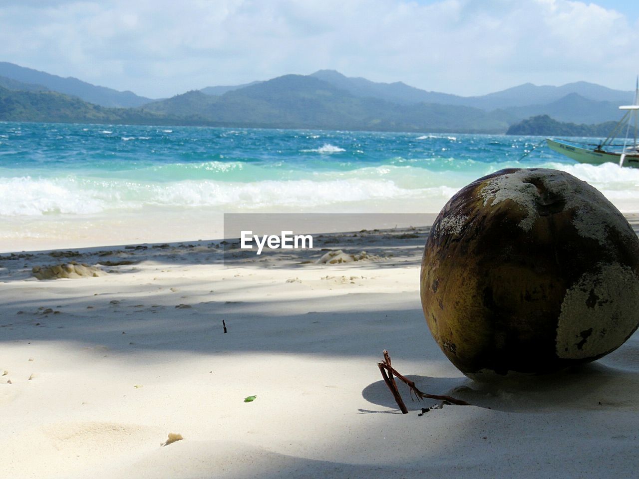 SCENIC VIEW OF BEACH