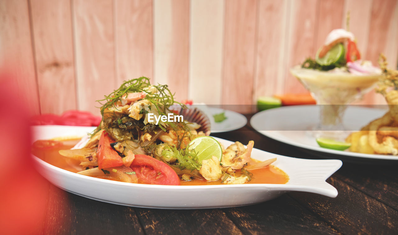 CLOSE-UP OF MEAL SERVED IN BOWL