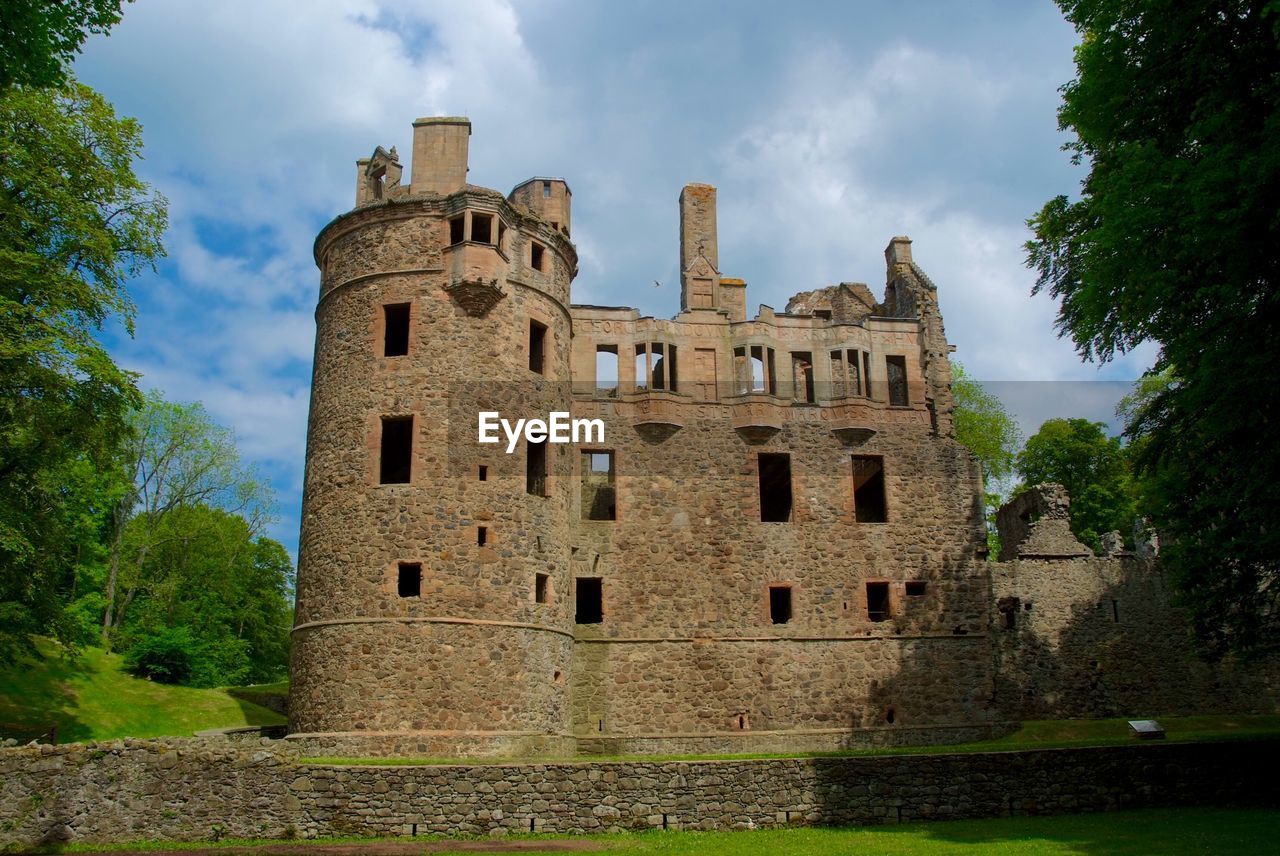 Huntly castle