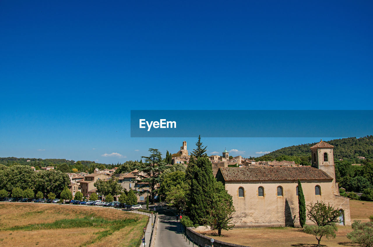 Panoramic view of the lourmarin village, in the french provence.