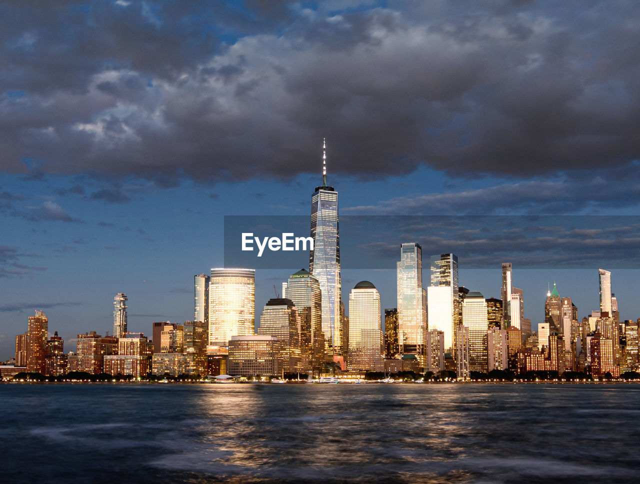 New york city skyline with freedom tower