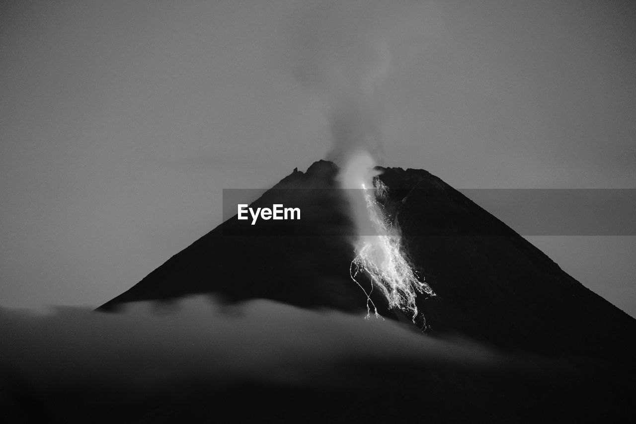 Merapi eruption in black and white