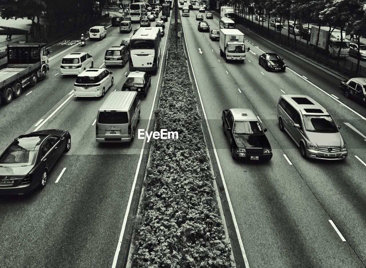 TRAFFIC ON ROAD AT NIGHT