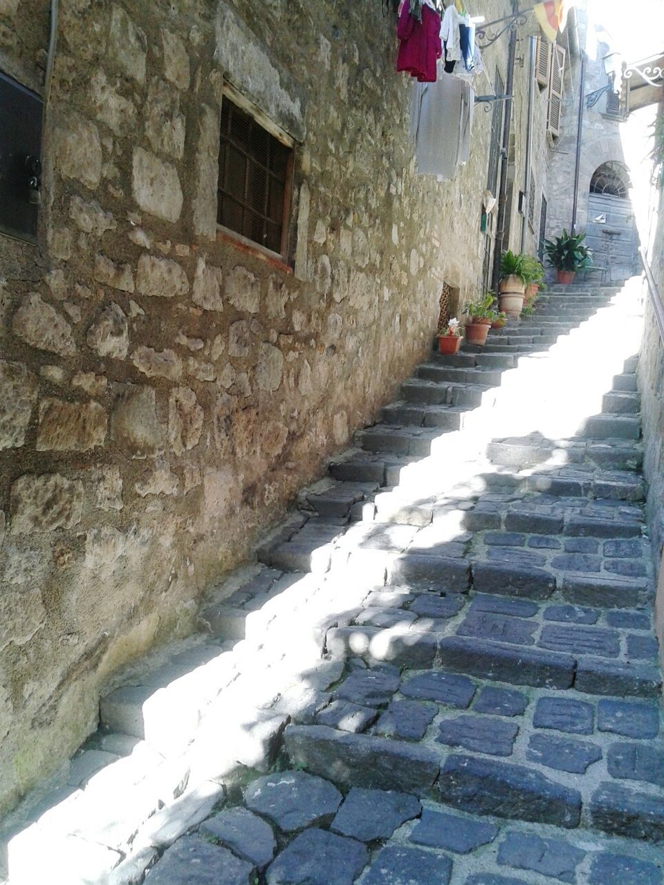 VIEW OF BUILDINGS IN CITY