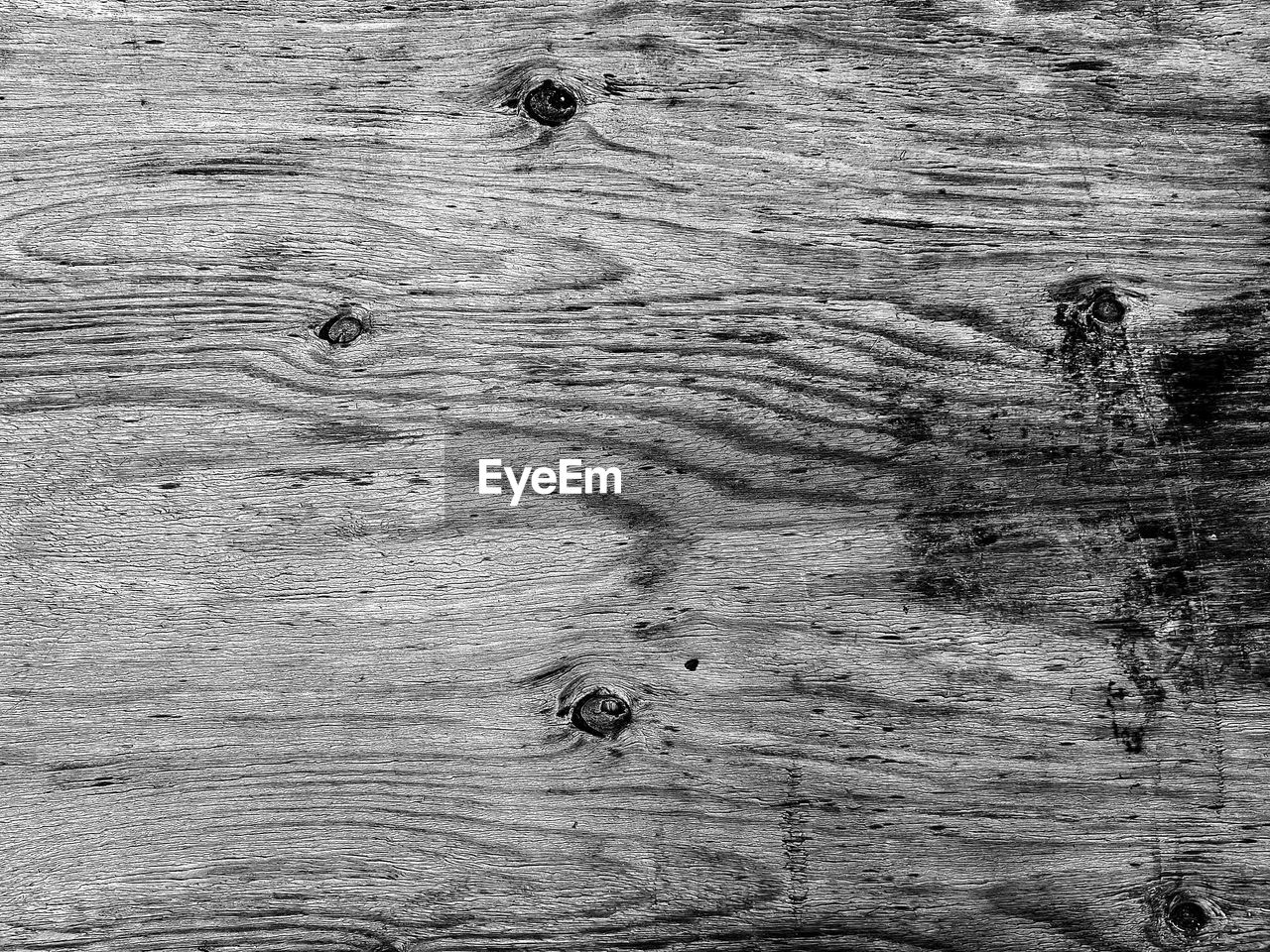 HIGH ANGLE VIEW OF OLD WOODEN TABLE