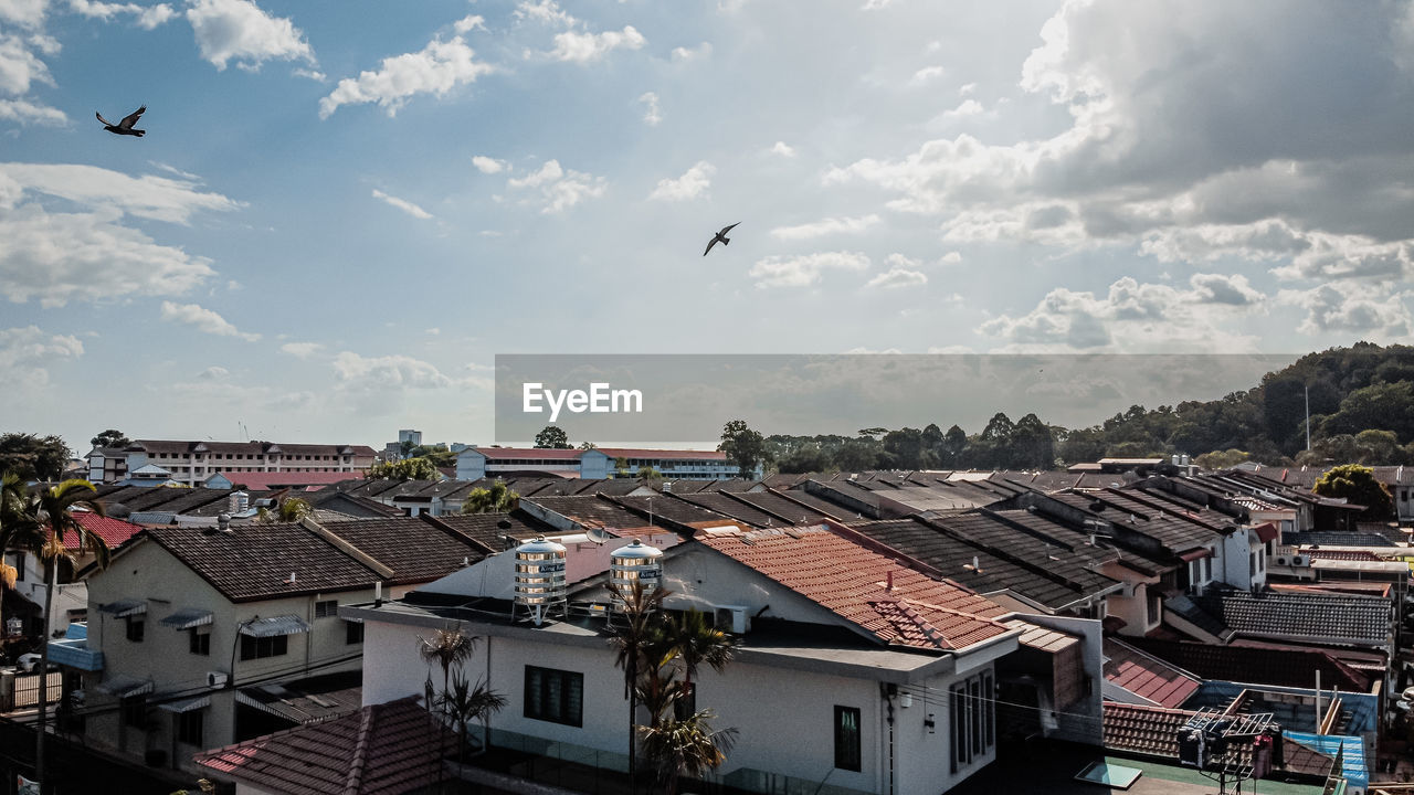 AERIAL VIEW OF RESIDENTIAL DISTRICT