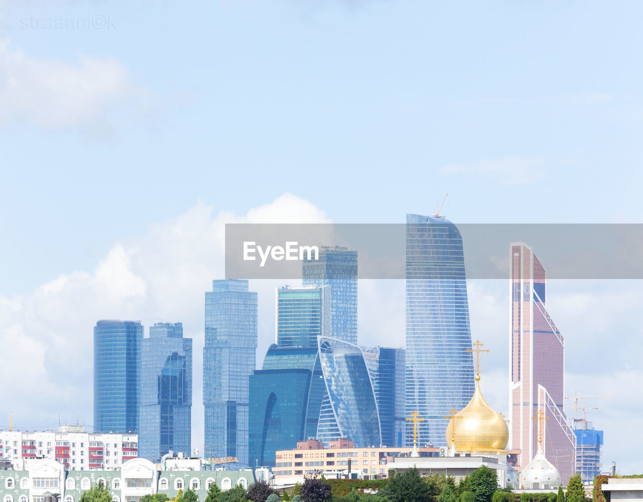 BUILDINGS AGAINST SKY IN CITY